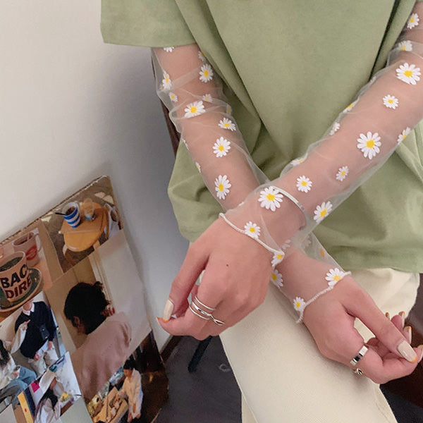 Style Core Aesthetics, New Style Trends - Daisy Mesh Top + Tee Co-Ord Style Core Aesthetics, New Style Trends - Daisy Mesh Top + Tee Co-Ord