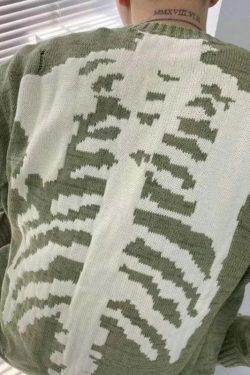 Style Core Aesthetics, New Style Trends - Distressed Oversized Skeleton Knit Sweater