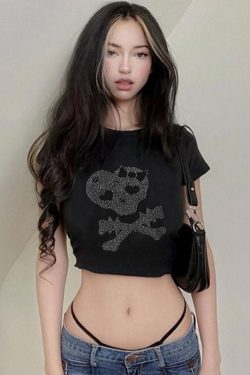 Style Core Aesthetics, New Style Trends - Emo Girl Crop Top