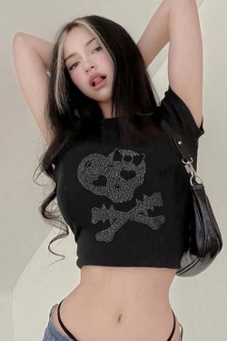 Style Core Aesthetics, New Style Trends - Emo Girl Crop Top
