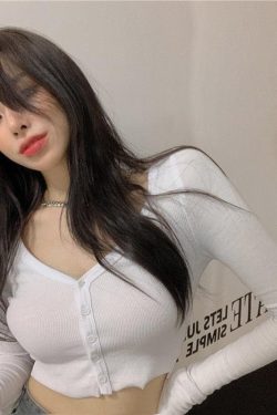 Style Core Aesthetics, New Style Trends - Extra Long Sleeves Buttoned Crop Top