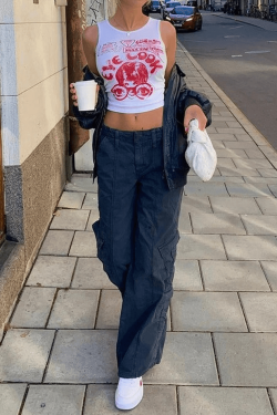 Style Core Aesthetics, New Style Trends - Eye Look Graphic Crop Tank Top