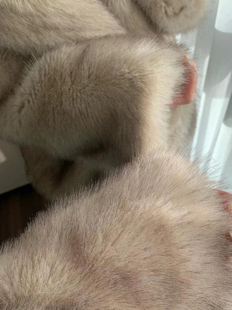 Style Core Aesthetics, New Style Trends - Fluffy Faux Fur Jacket Style Core Aesthetics, New Style Trends - Fluffy Faux Fur Jacket