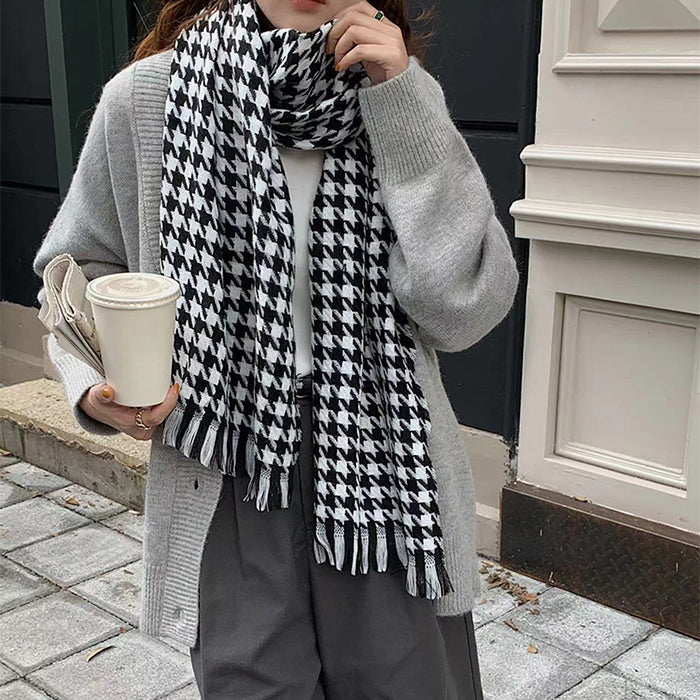 Style Core Aesthetics, New Style Trends - Good Manners Houndstooth Scarf Style Core Aesthetics, New Style Trends - Good Manners Houndstooth Scarf