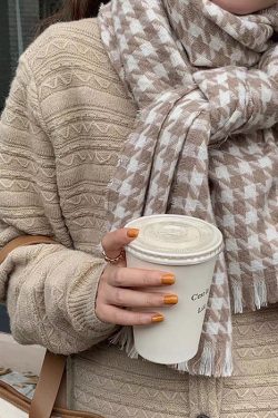 Style Core Aesthetics, New Style Trends - Good Manners Houndstooth Scarf