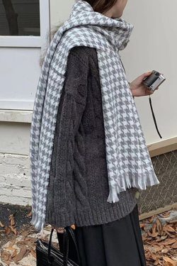 Style Core Aesthetics, New Style Trends - Good Manners Houndstooth Scarf