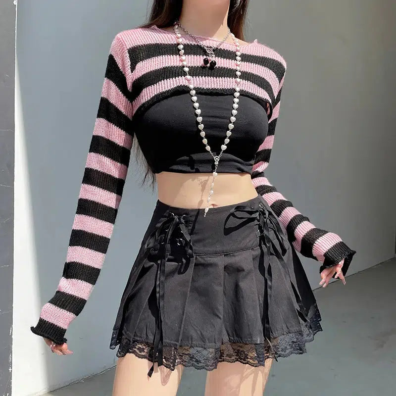 Style Core Aesthetics, New Style Trends - Goth Striped Knitted Shrug Sweater Style Core Aesthetics, New Style Trends - Goth Striped Knitted Shrug Sweater
