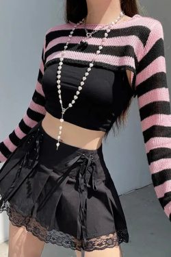 Style Core Aesthetics, New Style Trends - Goth Striped Knitted Shrug Sweater