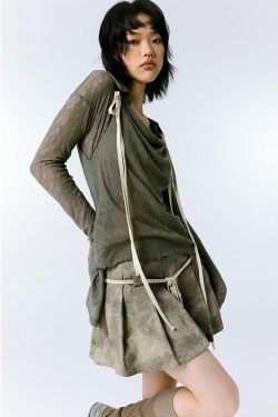 Style Core Aesthetics, New Style Trends - Grunge Asymmetric Long Sleeve Lace Top