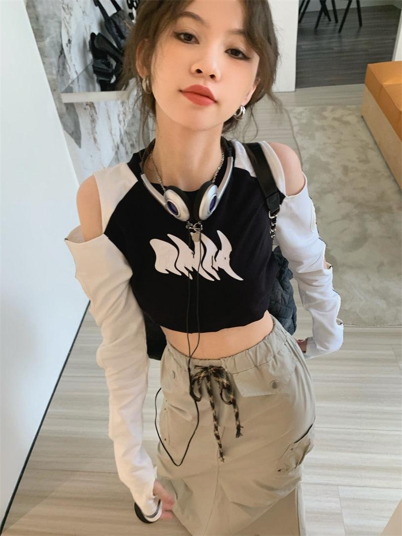 Style Core Aesthetics, New Style Trends - Grunge Cut-Out Crop Top Style Core Aesthetics, New Style Trends - Grunge Cut-Out Crop Top