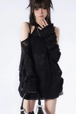 Style Core Aesthetics, New Style Trends - Grunge Distressed Cut-Out Fine Knitted Sweater