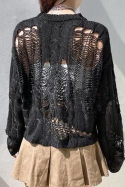 Style Core Aesthetics, New Style Trends - Grunge Distressed Knit Sweater