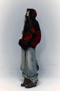 Style Core Aesthetics, New Style Trends - Grunge Tasseled Hooded Sweater