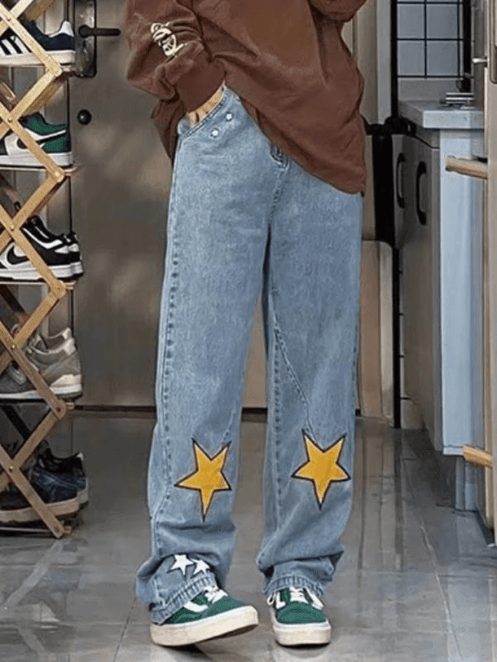 Style Core Aesthetics, New Style Trends - Jean boyfriend coupe droite à patch étoile Style Core Aesthetics, New Style Trends - Jean boyfriend coupe droite à patch étoile