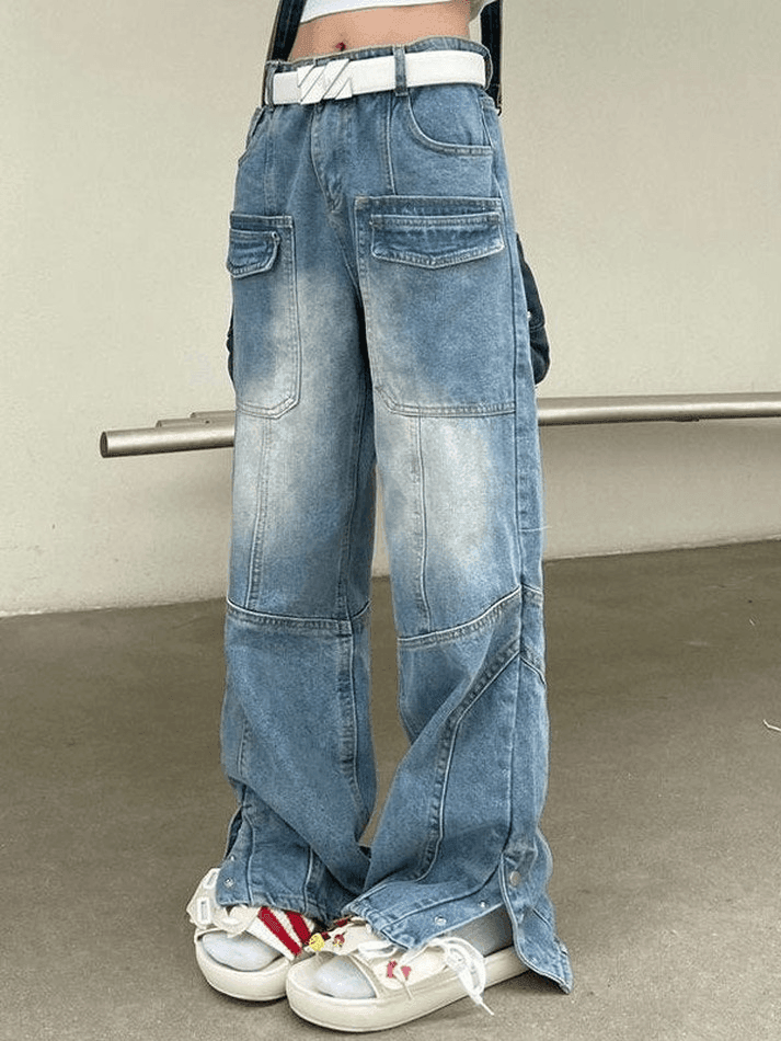 Style Core Aesthetics, New Style Trends - Jean cargo bleu fendu à boutons Style Core Aesthetics, New Style Trends - Jean cargo bleu fendu à boutons