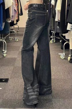 Style Core Aesthetics, New Style Trends - Jean évasé taille basse délavé