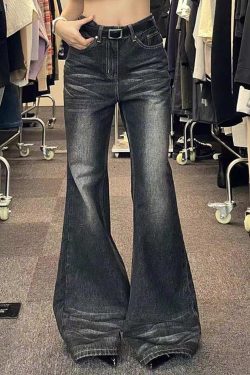 Style Core Aesthetics, New Style Trends - Jean évasé taille basse délavé