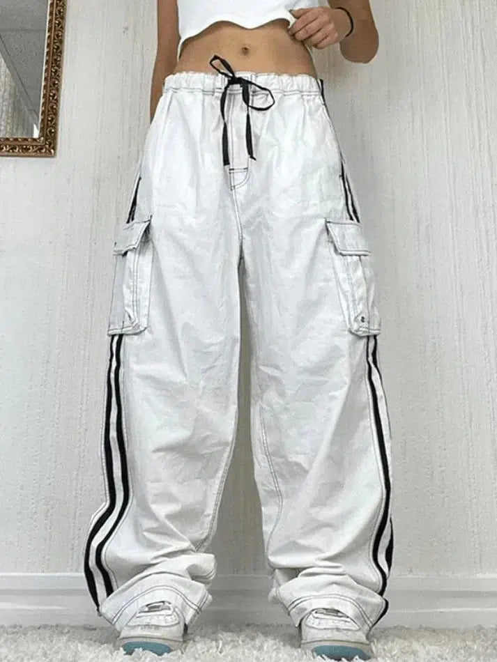 Style Core Aesthetics, New Style Trends - Jogger baggy blanc à rayures latérales Style Core Aesthetics, New Style Trends - Jogger baggy blanc à rayures latérales
