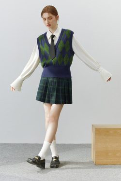 Style Core Aesthetics, New Style Trends - Light Academia Argyle Sweater Vest