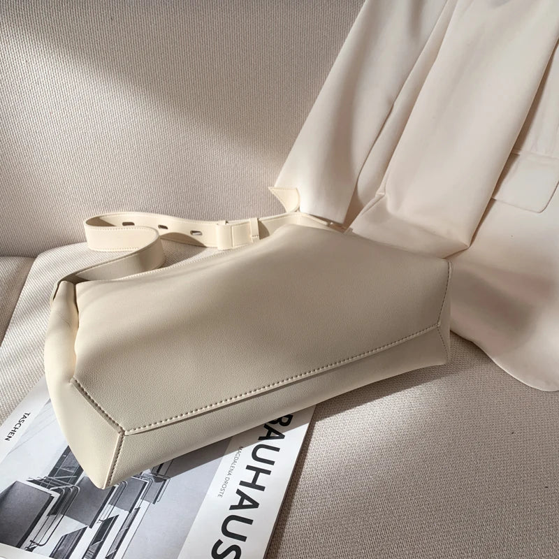 Style Core Aesthetics, New Style Trends - Maelle | Sac hobo fourre‑tout Style Core Aesthetics, New Style Trends - Maelle | Sac hobo fourre‑tout