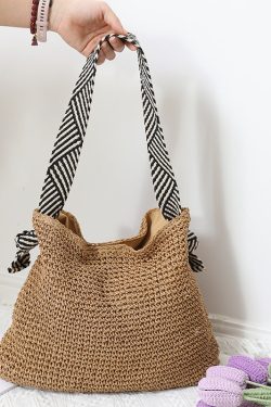 Style Core Aesthetics, New Style Trends - Mahira | Sac bandoulière essentiel