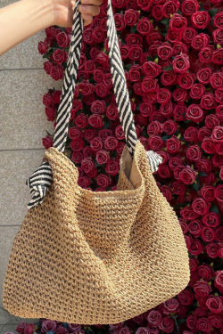 Style Core Aesthetics, New Style Trends - Mahira | Sac bandoulière essentiel