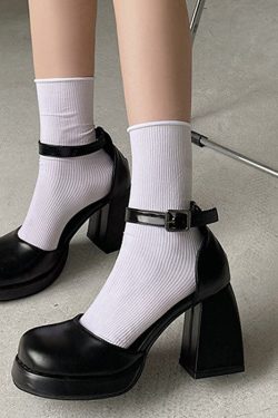 Style Core Aesthetics, New Style Trends - Mary Jane Platform Heels