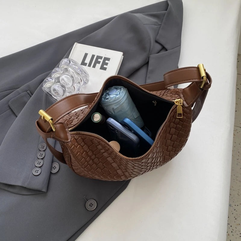 Style Core Aesthetics, New Style Trends - Meyla | Mini sac demi‑lune Style Core Aesthetics, New Style Trends - Meyla | Mini sac demi‑lune