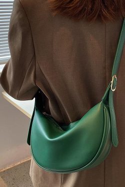 Style Core Aesthetics, New Style Trends - Oraya | Sac demi‑lune chic