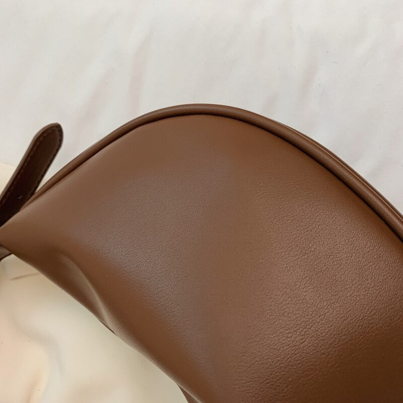 Style Core Aesthetics, New Style Trends - Oraya | Sac demi‑lune chic Style Core Aesthetics, New Style Trends - Oraya | Sac demi‑lune chic