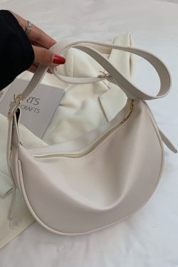 Style Core Aesthetics, New Style Trends - Oraya | Sac demi‑lune chic