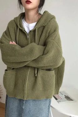 Style Core Aesthetics, New Style Trends - Oversized Knitted Hooded Cardigan