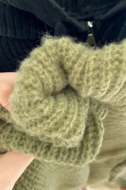 Style Core Aesthetics, New Style Trends - Oversized Knitted Hooded Cardigan