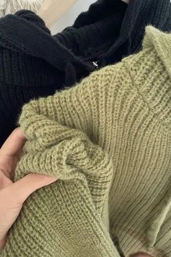 Style Core Aesthetics, New Style Trends - Oversized Knitted Hooded Cardigan