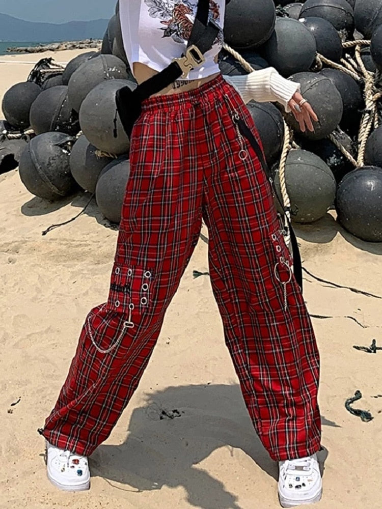 Style Core Aesthetics, New Style Trends - Pantalon Cargo Motif Carreaux Rouge Punk Style Core Aesthetics, New Style Trends - Pantalon Cargo Motif Carreaux Rouge Punk