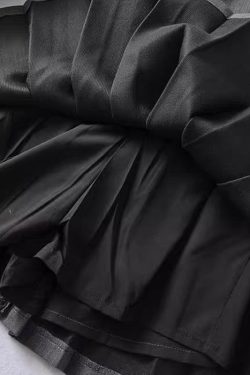 Style Core Aesthetics, New Style Trends - Pleated Mini Dress in Grey