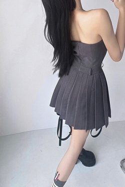Style Core Aesthetics, New Style Trends - Pleated Mini Dress in Grey