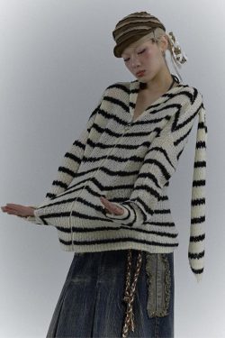 Style Core Aesthetics, New Style Trends - Rabbit Ears Hooded Cardigan Jacket