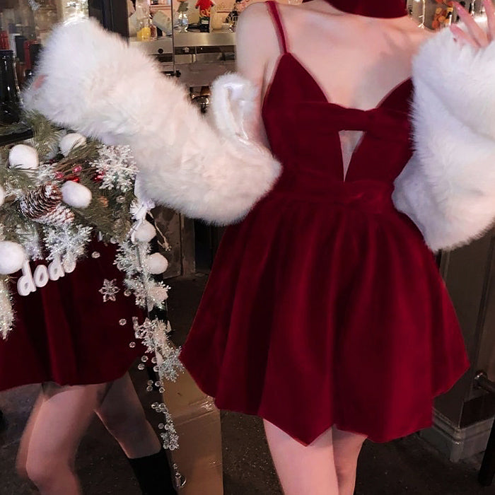 Style Core Aesthetics, New Style Trends - Red Velvet Halter Dress Style Core Aesthetics, New Style Trends - Red Velvet Halter Dress