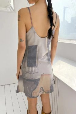 Style Core Aesthetics, New Style Trends - Renaissance Open Back Mini Dress