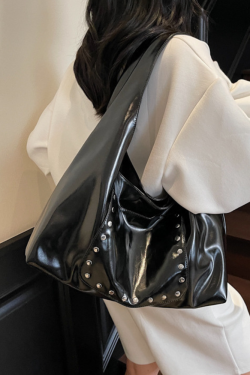 Style Core Aesthetics, New Style Trends - Savena | Sac hobo souple