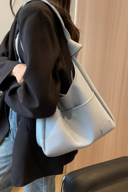 Style Core Aesthetics, New Style Trends - Savia | Sac hobo minimal