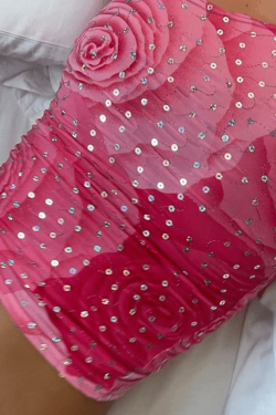 Style Core Aesthetics, New Style Trends - Sequin One Shoulder Floral Crop Tank Top