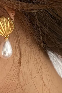 Style Core Aesthetics, New Style Trends - Shell Pearl Drop Earrings