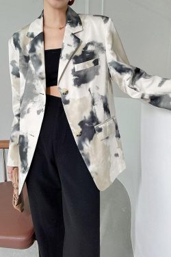 Style Core Aesthetics, New Style Trends - Smoke Look Blazer