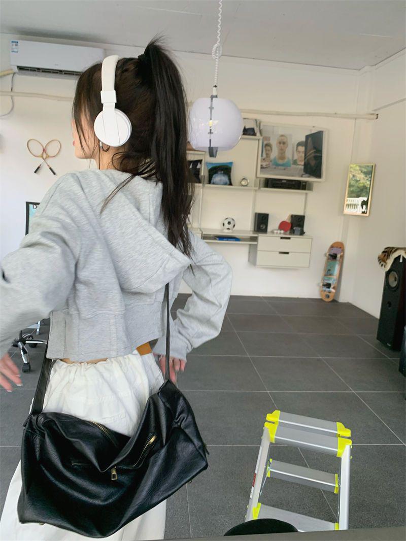 Style Core Aesthetics, New Style Trends - Soft Girl Cropped Hoodie Style Core Aesthetics, New Style Trends - Soft Girl Cropped Hoodie