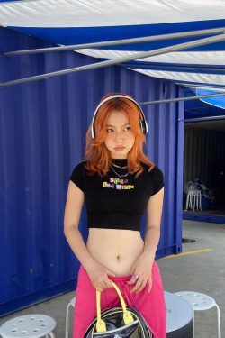 Style Core Aesthetics, New Style Trends - Still That B*tch Crop Top