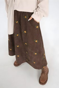 Style Core Aesthetics, New Style Trends - Sunflower Embroidered Corduroy Maxi Skirt