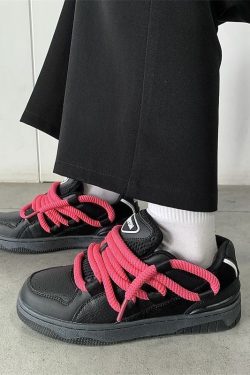 Style Core Aesthetics, New Style Trends - 'Thick' Shoes