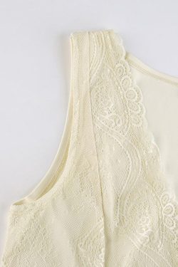 Style Core Aesthetics, New Style Trends - V Neck Lace Crop Tank Top